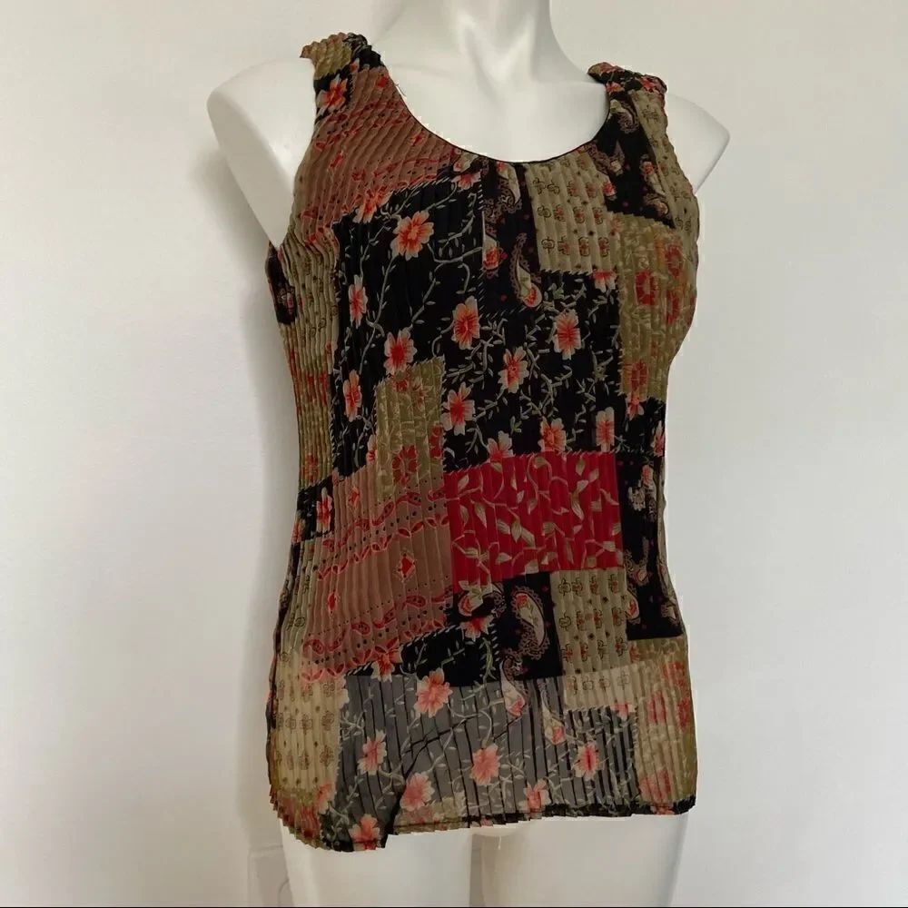 Y2K Pleated Mesh Texture Patchwork Tank top - Picture 4 of 8